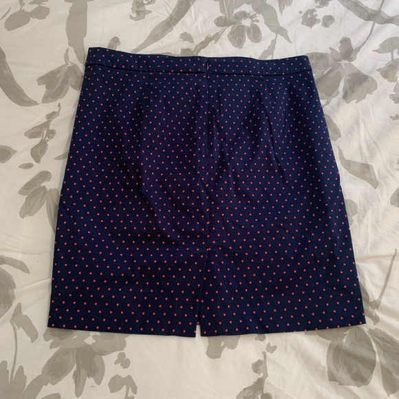 JCREW FACTORY cotton size 12P “The Pencil Skirt” in navy blu w/ red polka dots. - Picture 3 of 12